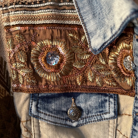 Brand:Desigual... Size 4 gorgeous denim jacket - Picture 9 of 9